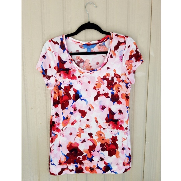 Simply Vera Vera Wang Tops - Vera Wang Floral Tee Shirt Blouse Shirt Top Red